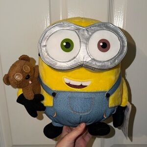 Universal Studio Despicable me minion mayhem with teddy bear